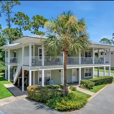 Condo W Pool Near Beaches, Dining, Shopping, Etc