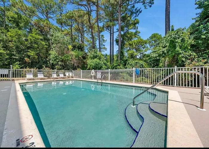 W Pool Near Beaches, Dining, Shopping, Etc
